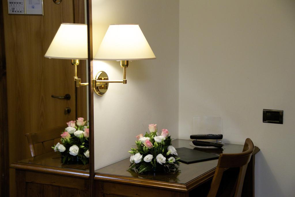 Campiglione Hotel Assisi Ruang foto