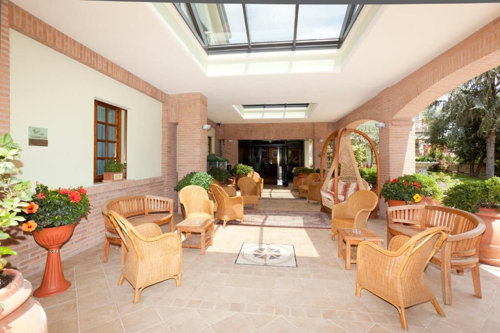 Campiglione Hotel Assisi Bagian luar foto