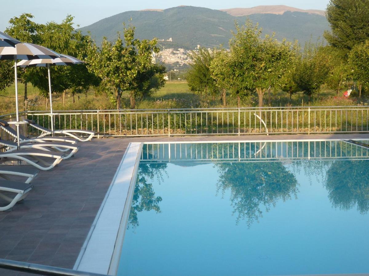 Campiglione Hotel Assisi Bagian luar foto